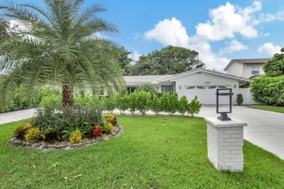 1035 NW 5th Avenue 1