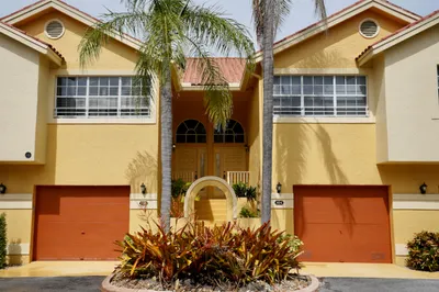 2121 S Ocean Boulevard #804 1