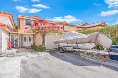 1121 SW 104th Ct 0 1