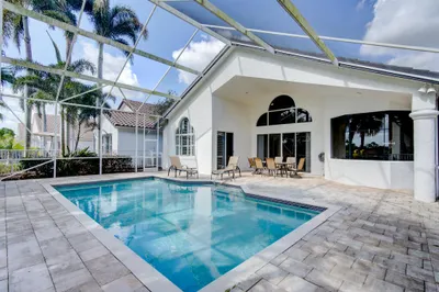 Pool Back