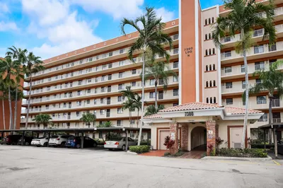 7380 S Oriole Boulevard #701 1