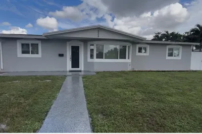 8555 NW 175th Street 1