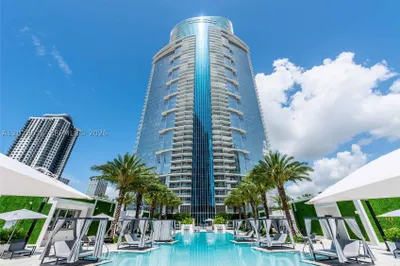 851 NE 1st Ave #1705 1