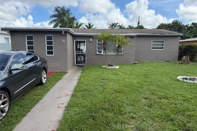 25 NE 169th St 1