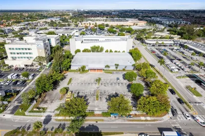 190 NW 79th Ave 1
