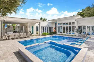 137 W Shore Dr 1