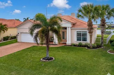 625 SW Long Key Court 1