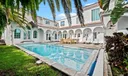 2501 Pine Tree Dr Photo