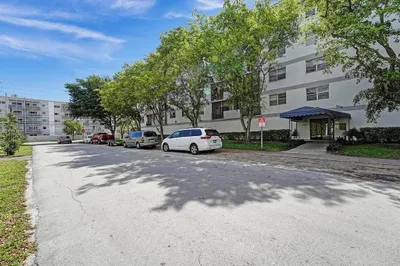 8950 NE 8th Ave #213 1