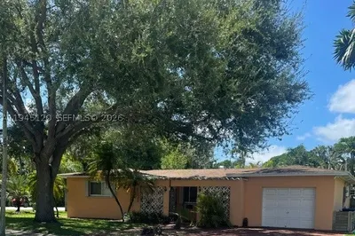 5700 SW 45th Ter 1