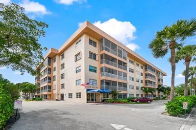 001-290WestPalmettoParkRoad-Unit114-Boca