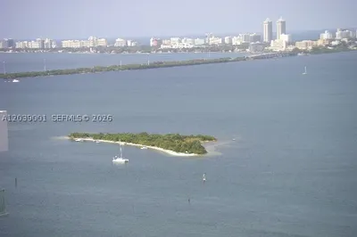 1750 N Bayshore Dr #3907 1