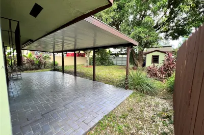 21 SW 59th Ct 1