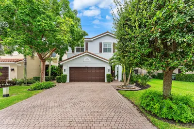 8421 Calabria Lakes Drive 1