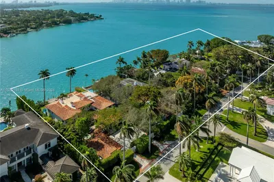 18 La Gorce Cir 1