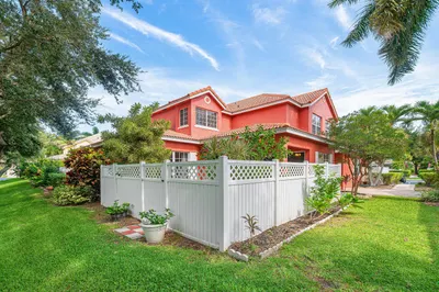 5548 Boynton Gardens Drive 1
