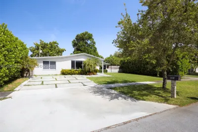 18681 Belview Dr 1