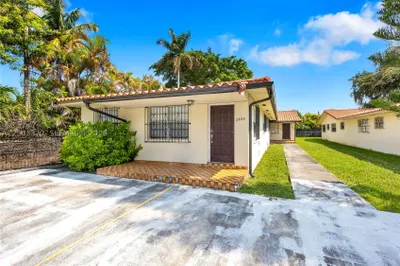 2935 SW 35th Ave 1