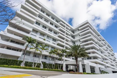 199 Ocean Lane Dr #1210 1