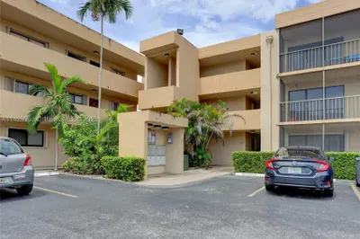 8415 SW 107th Ave #315W 1