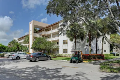 3002 Portofino Isle #M3 1