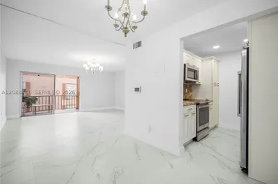7105 Miami Lakes Dr #N10 1