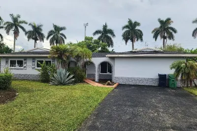 8880 SW 183rd Ter 1