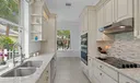 154 E Hampton Way Photo