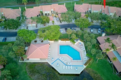257 Old Meadow Way 1
