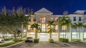 276 Murcia Drive #204 | Somerset | Abacoa