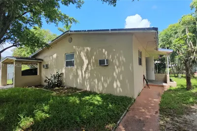 3451 NW 2nd St 1