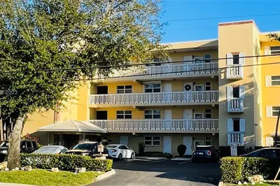 1332 Bayview Dr #406 1