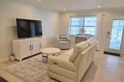 110 Shore Court #112-B 1