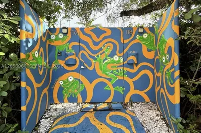 118 NW 24th St 1