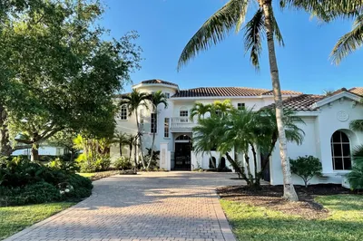 5120 Isabella Drive 1