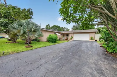 167 NW 49th Avenue 1