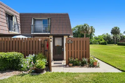 6197 SE Riverboat Drive 1