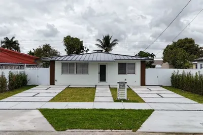 3536 NW 14th Ter 1