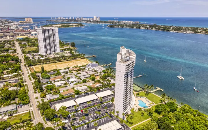 Just Listed | 5200 N Flagler Drive #1106