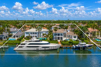 792 Harbour Isle Court 1