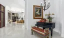 314 W Riverside Drive Photo