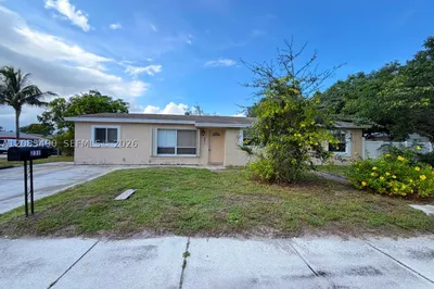 231 NW 4th St 1