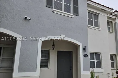 3031 SE 17th Ave 0 1