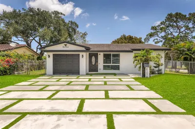 5070 SW 29th Way 1