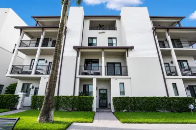 4716 NW 84th Court 1