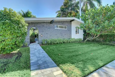 Hollywood Residential 1