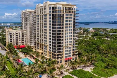 3800 N Ocean Drive #901 1