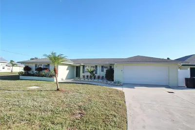 1030 Maple Street 1