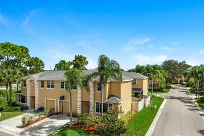 328 Oak Crest Terrace 1