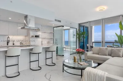 6899 Collins Ave #1008 1